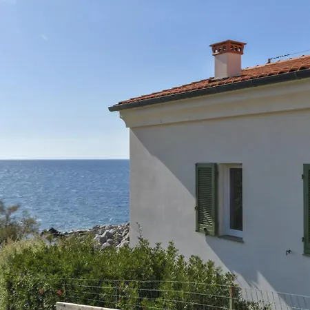 Trilocale Giglio - Vista Sul Mare E Sui Tramonti * Pomonte (Livorno)
